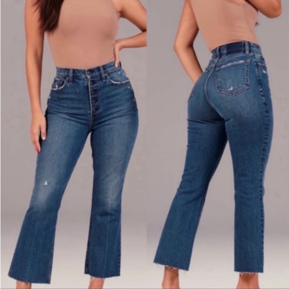 Abercrombie & Fitch The Kick Flare Ultra High Rise Jeans Size 25.